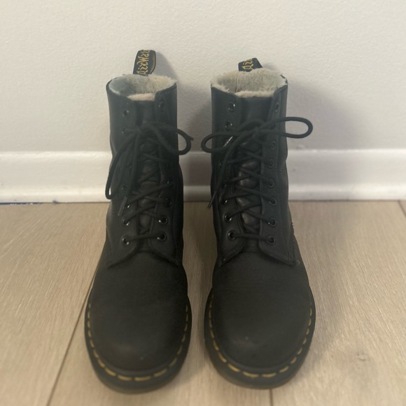 Dr. Martens 1460 Women's Faux Fur Lined Lace Up Boots - Picture 4 of 7